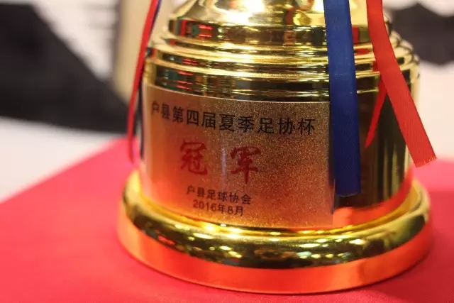 佛罗伦萨主帅强调需从失误中学习，期待对科莫的精彩表现